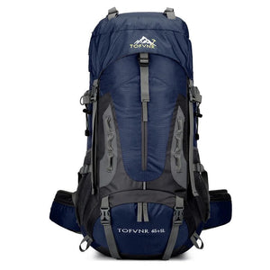 Blauer Wanderrucksack aus Nylon mit Hüftgurt, freistehend fotografiert | Fashion Peak